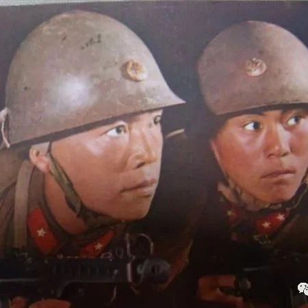 咱当初的军服装备为啥会有日本风格，往这看|解放军|日军|钢盔|白刃战|军品_新浪新闻