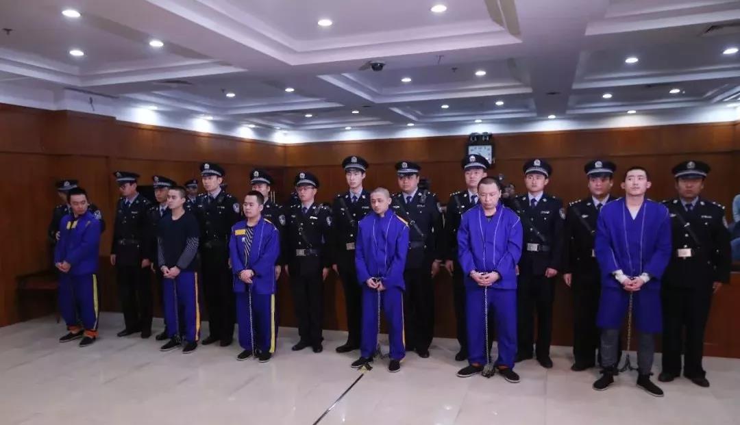 涉嫌组织卖淫敲诈勒索 3起26人恶势力犯罪集团被宣判