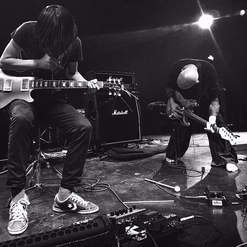 源于彼此的好奇-法国吉他演奏家serge与惘闻乐队吉他手谢玉岗的音乐