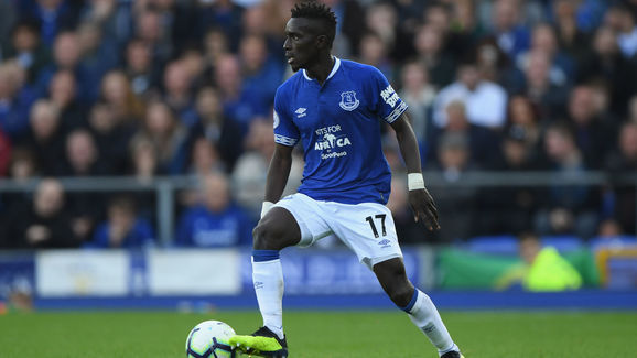 天空体育巴黎圣日耳曼想买埃弗顿中场盖耶