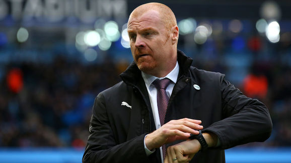 其实伯恩利的状态起伏跟主教练戴彻仰仗老将有一定关系,经验丰富的