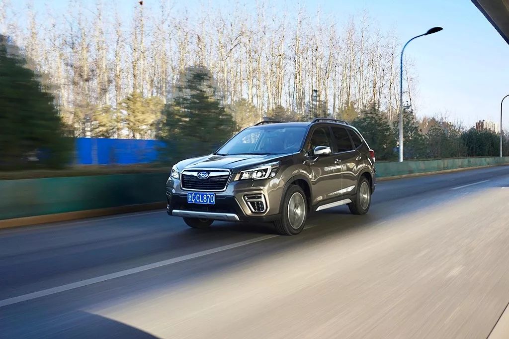 20万买到上山下地,真正全时四驱suv,还有超多安全配置!