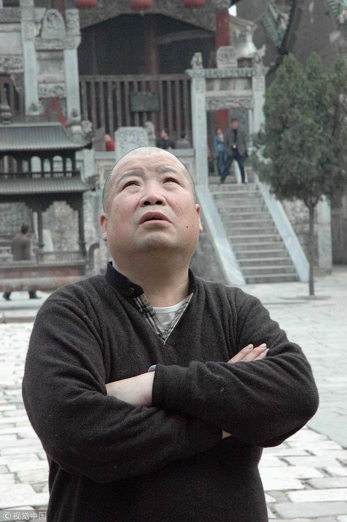 二月河的小说:作家李洱谈二月河:他把帝王当成普通人来写 作家二月河 图片来源:视觉中国