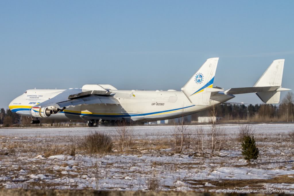 可以装72万听可乐,世界最大运输机现代化改装后完成首飞