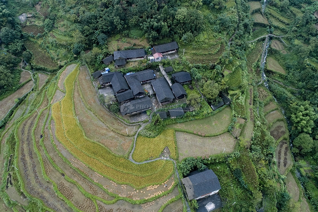 最美少数民族特色村寨的桃坪界村
