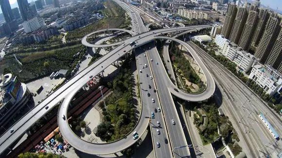 昆明人注意啦!官南立交今晚24点开放通行!