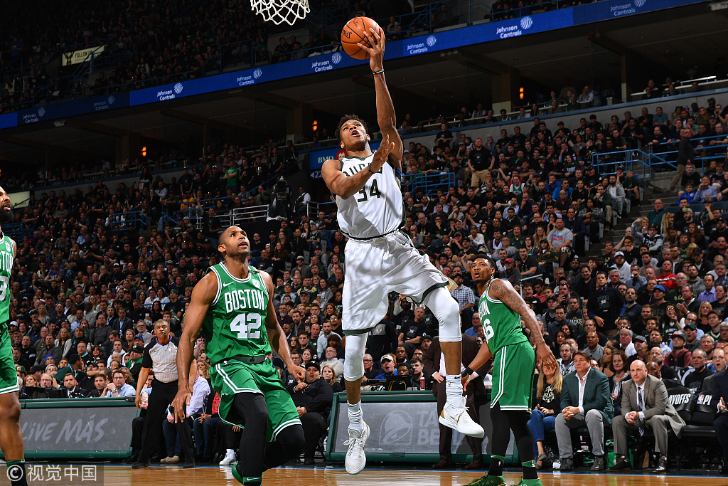 雄鹿主场再胜凯尔特人 两队将上演"抢七大战"