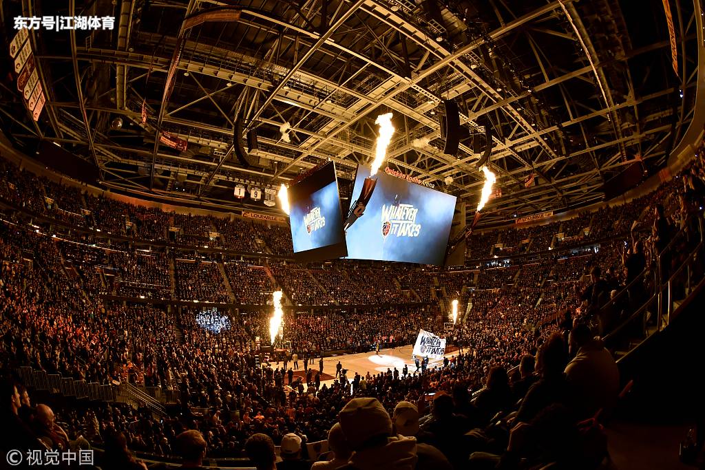 詹姆斯再次征服步行者,43分钟砍45分,全场2万人高呼mvp