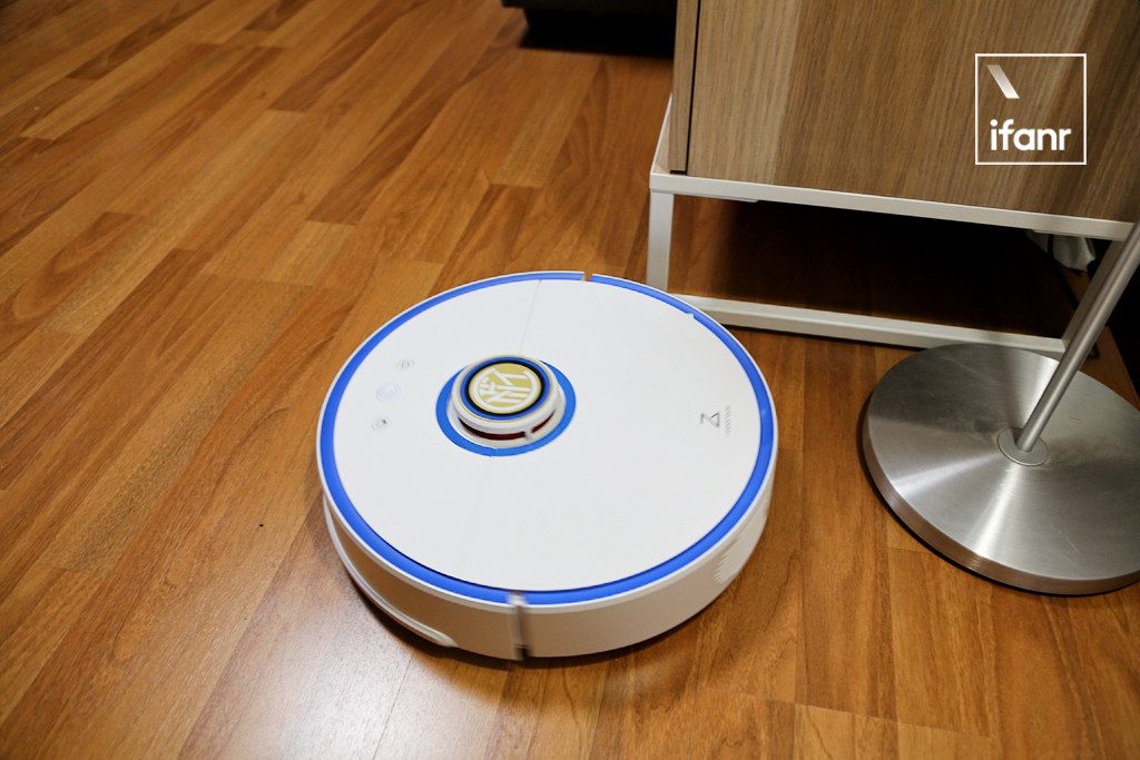 forzainter石头扫地机器人国际米兰定制版下地