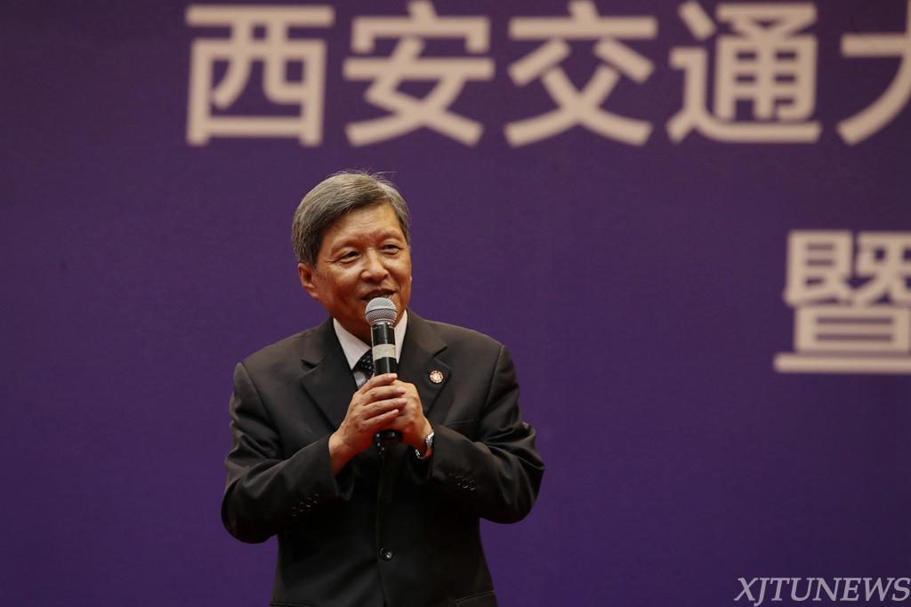 尊敬的空军工程大学首长,教官,亲爱的老师们,同学们:大家上午好!