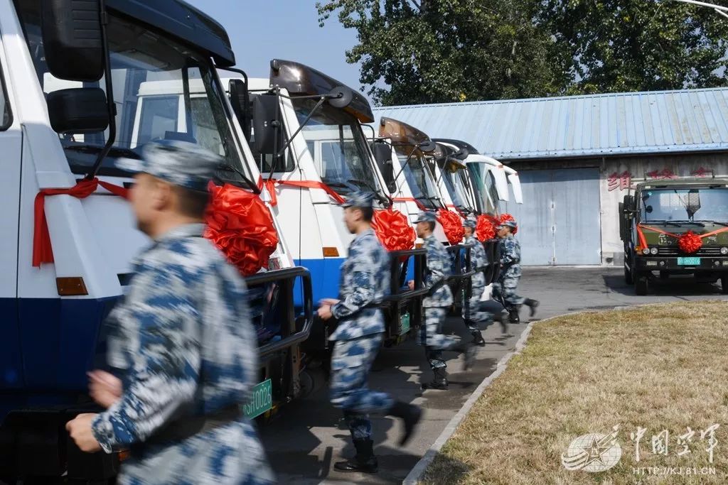 原汽车连保障场景.中国空军网