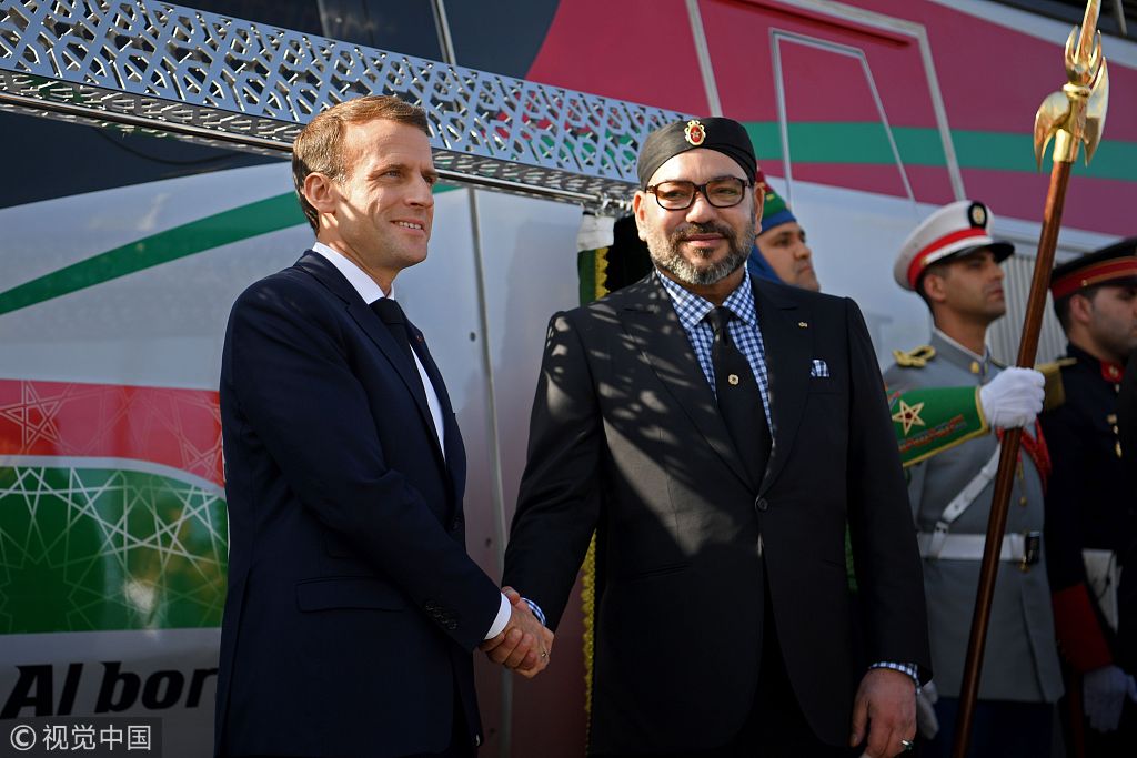 15日，马克龙与摩洛哥国王出席高铁启动仪式  @视觉中国