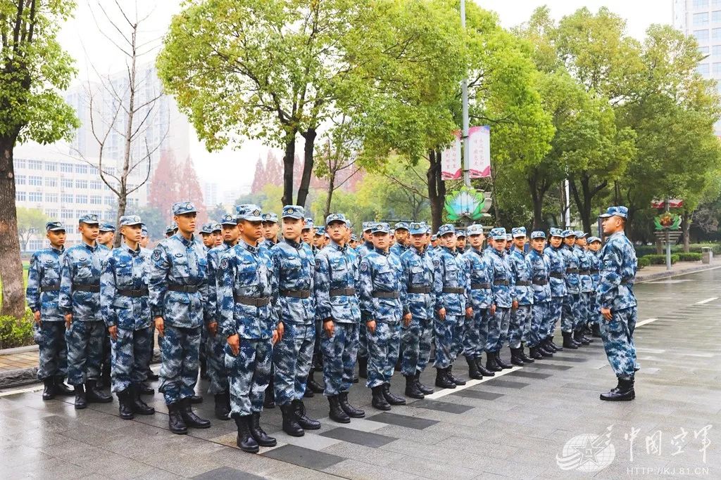 有一种毕业叫做新兵下连