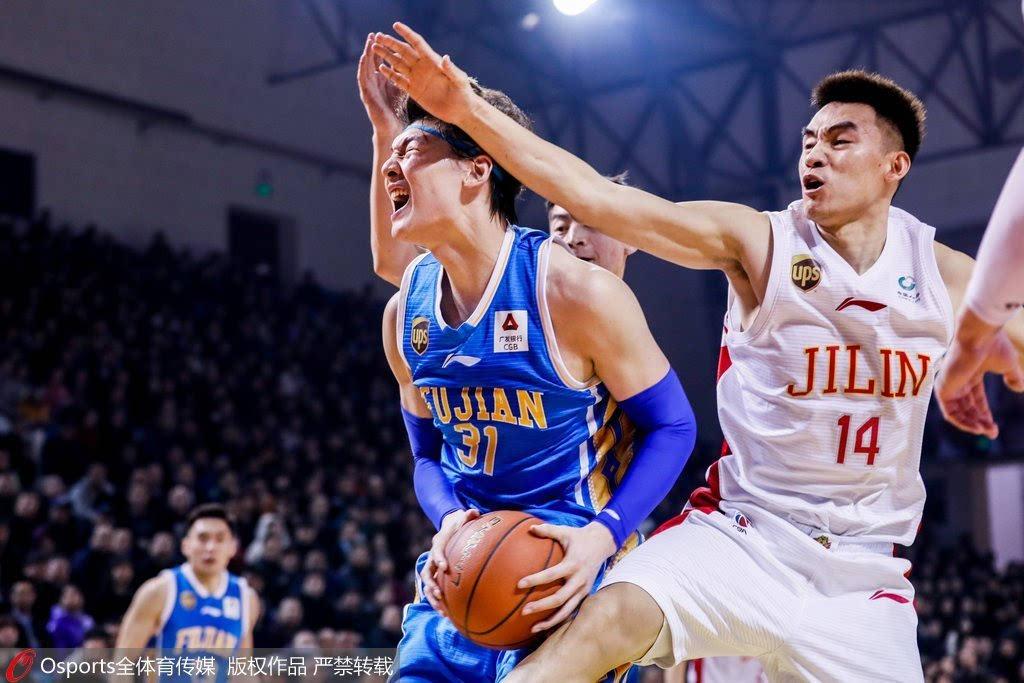 王哲林23+17福建横扫吉林晋级八强 将战卫冕