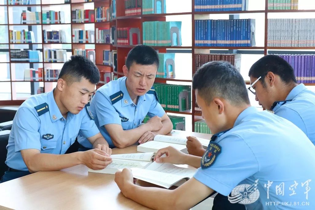 67军校这四年,我们的青春不一样|军校|战友|空军_新浪军事_新浪网