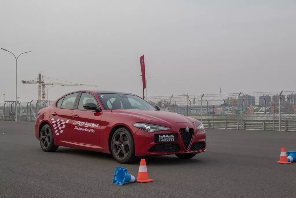 意大利原装血统，阿尔法·罗密欧Giulia/Stelvio 2019款正式上市！