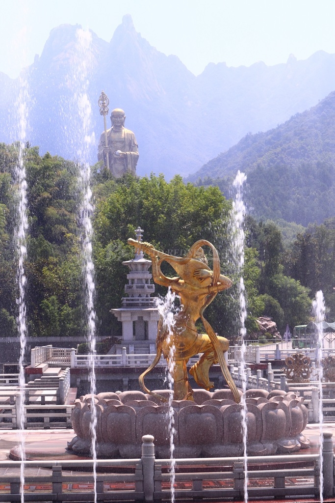 瞻仰世界最高铜佛像 礼佛九华山地藏菩萨