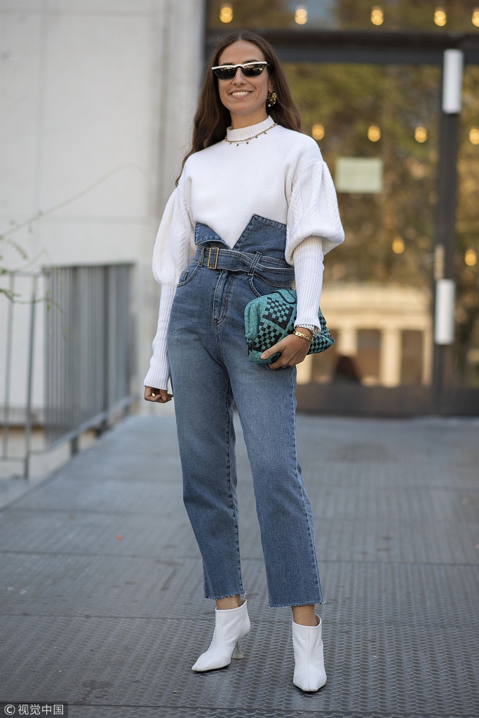 腰线越高越时髦高腰裤才是初冬穿搭主角