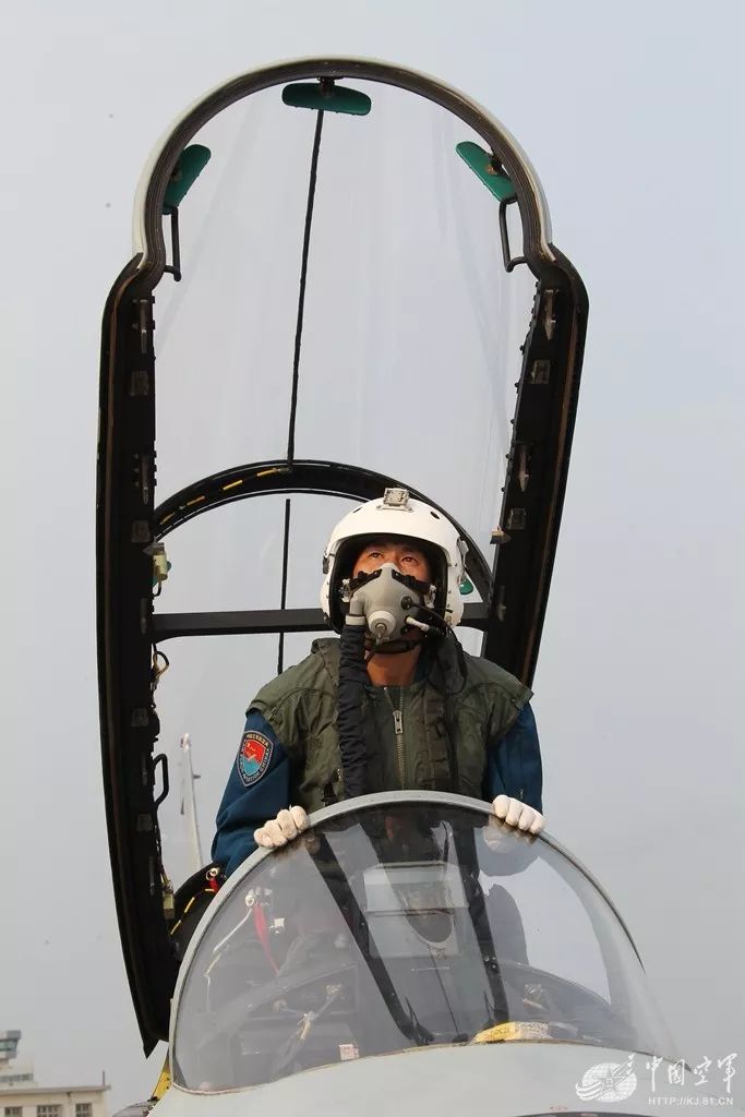 他创造了世界航空史上的奇迹