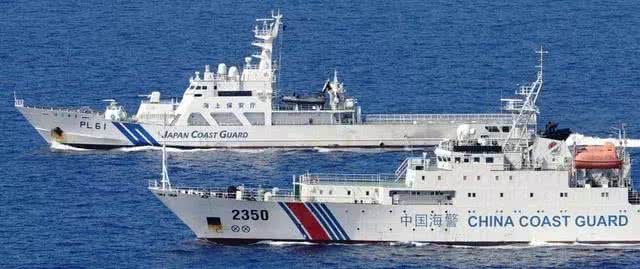 监视日本海保巡逻舰的中国海警2350舰。
