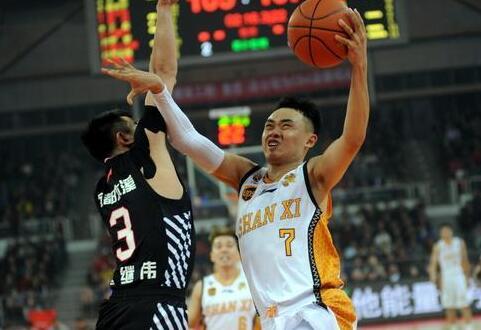 杨鸣将进入教练组 两外租小将有望回归 辽宁后