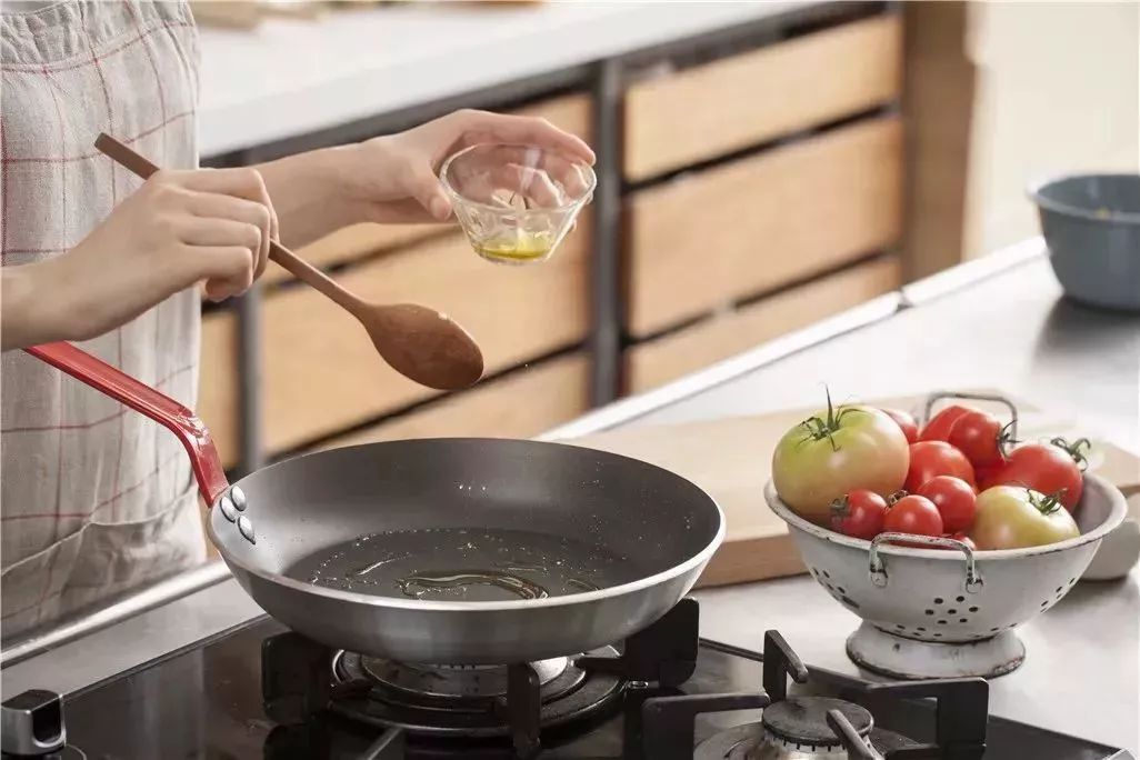 只因这个炒菜习惯血管堵了99这个错误你也犯过