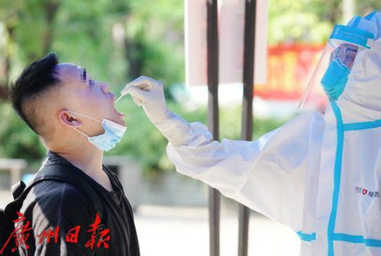 荔湾共派出流行病学调查和场所及社区排查队伍29个,设置采样检测点26