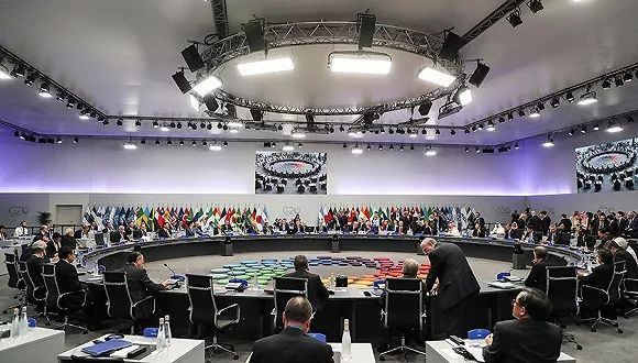 2018年11月30日，阿根廷布宜诺斯艾利斯，G20峰会正式开幕，领导人参加会议。图片源自@视觉中国