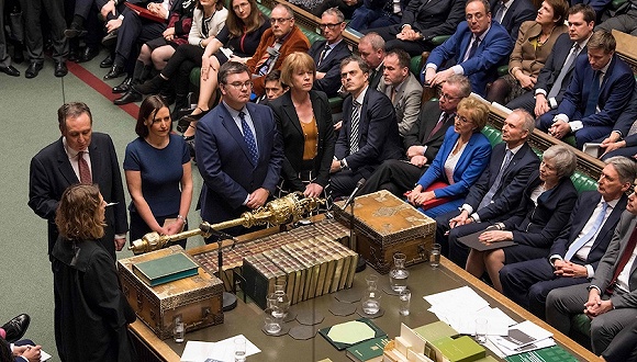 天下头条】英国议会否决首相脱欧协议 德国20