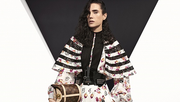 lv请来全明星模特阵容不办秀的早秋系列也能很吸睛