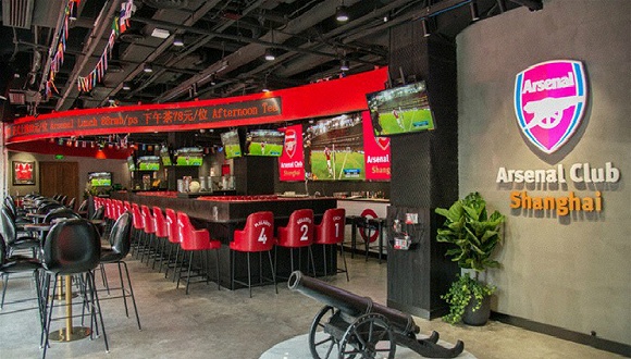 欧洲足球俱乐部抢着来开餐厅中国至少有187亿球迷