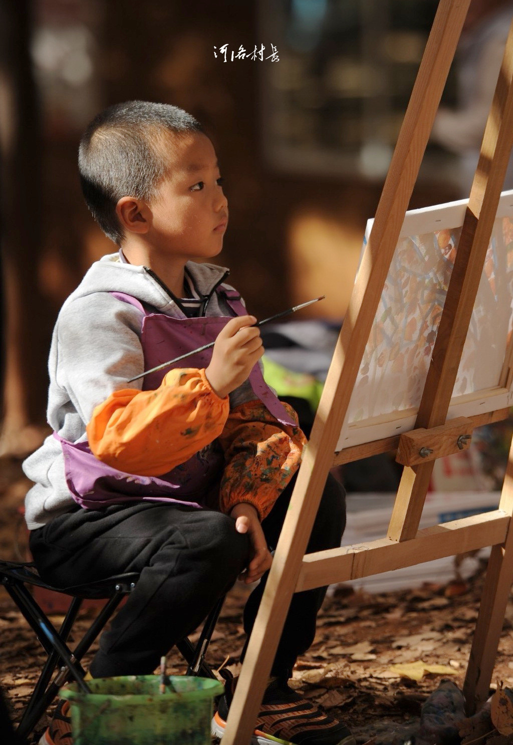 绘画美丽的秋色,放飞画家的梦想