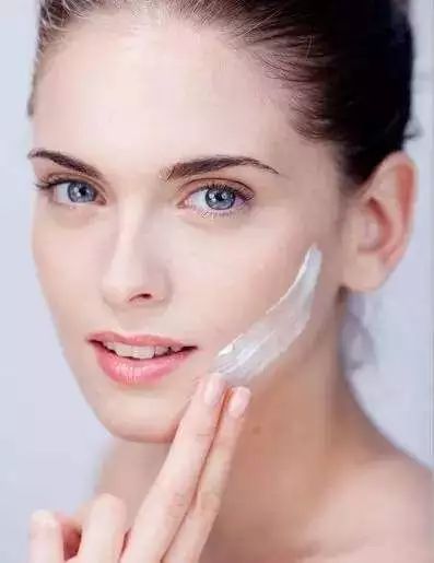 每天化妆的人该如何保养皮肤?