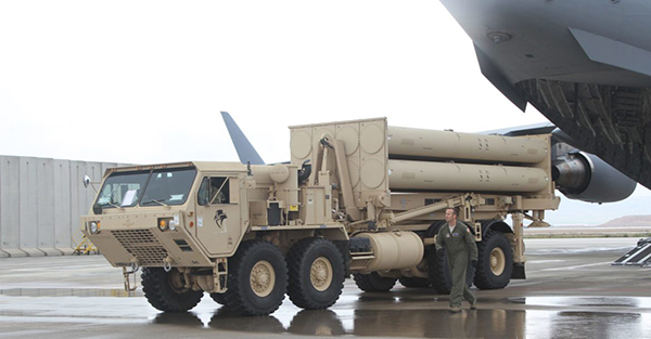 C-17运输“萨德”系统，展现其全球部署能力。