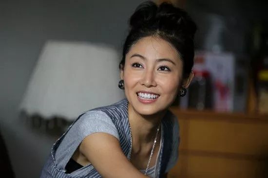 好久不见还记得丑女无敌的李安茜吗她现在长这样