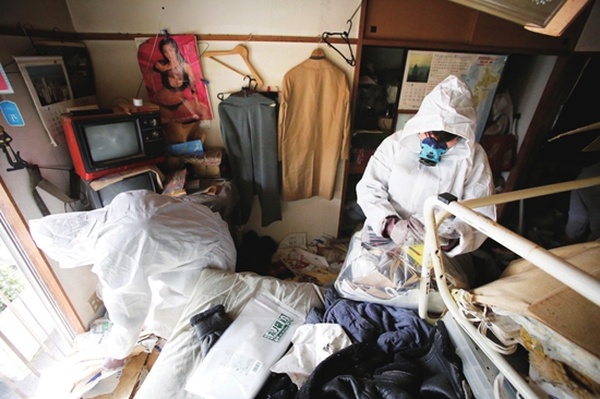 日本各地垃圾场相继发现巨额现金，被发现的现金逐年增加…