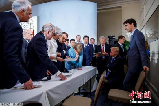 　　美联社报道，美国先前退出巴黎气候协定和伊朗核问题全面协议招致西方盟友不满，特朗普政府加征钢铝关税让美国愈发陷入孤立，恐在峰会期间受到冷遇。