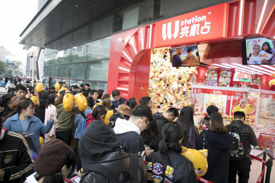 llj夹机占落户南京长草颜团子化身人偶实力卖萌