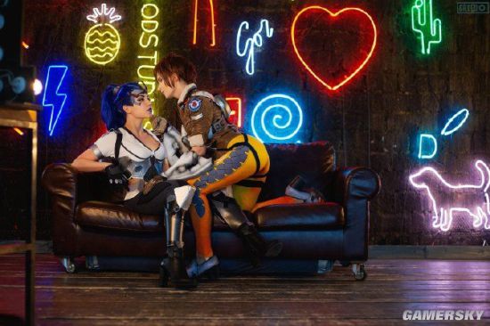 《守望先锋》黑百合x猎空cp组合cos 请吃这糖