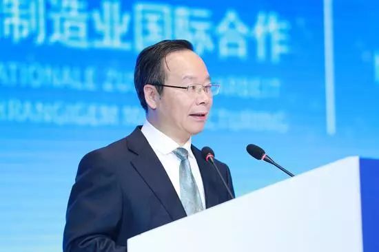 中德总商会会长周松波谈到,中国如何才能领跑世界?