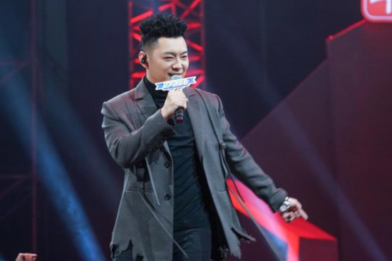 《新声请指教》迎来分班考核 董宝石示范freestyle