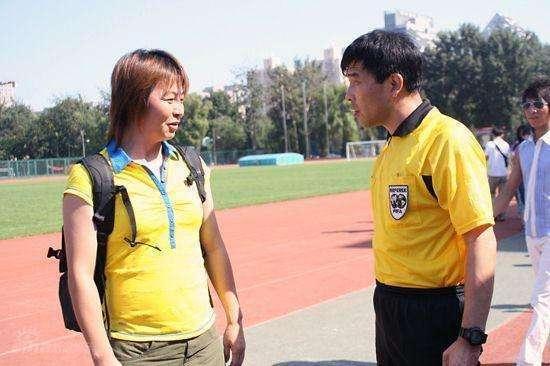 让中国女足球迷感到扎心的是以高红为首的黄金一代退役之后,球队战绩