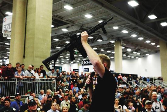 特朗普力挺持枪权