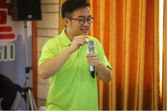 主播|白头叶猴|童年_新浪新闻