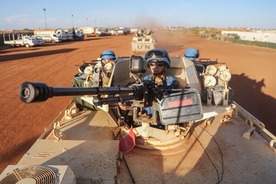 在马里维和任务区,枪炮声中,年味儿有点淡