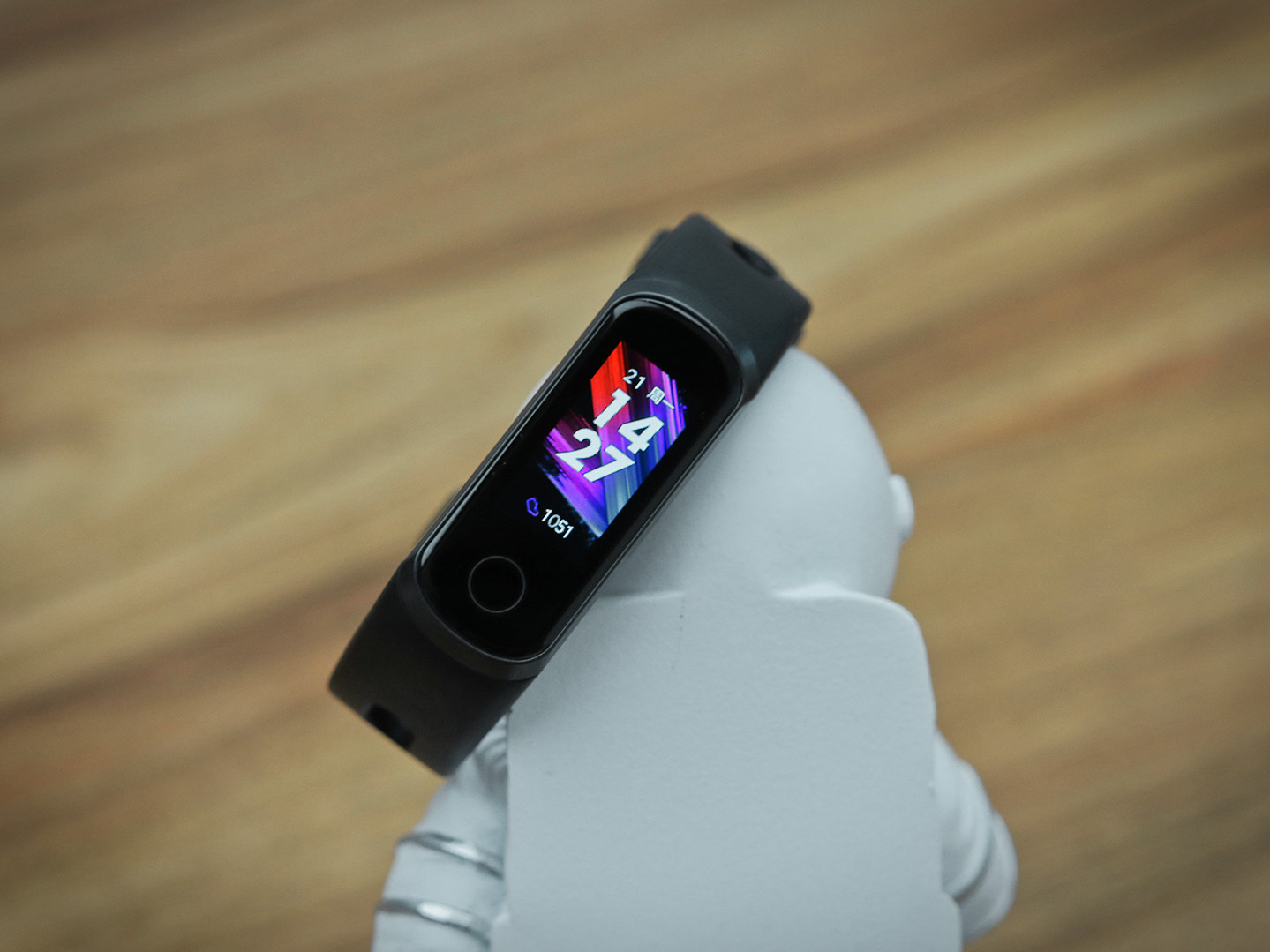 荣耀手环5i评测:健康运动全能助手,支持usb随充,最具性价比的手环之一