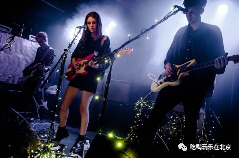 m01前几年也参加过另类摇滚乐队wolf alice每年都参加但人家音乐节