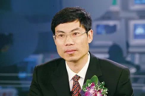 新和成创始人胡柏藩解密:供需错配,药品短缺,维生素涨价背后的行业新