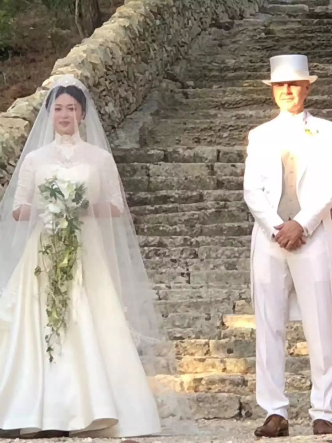 祝美丽的金姐幸福!