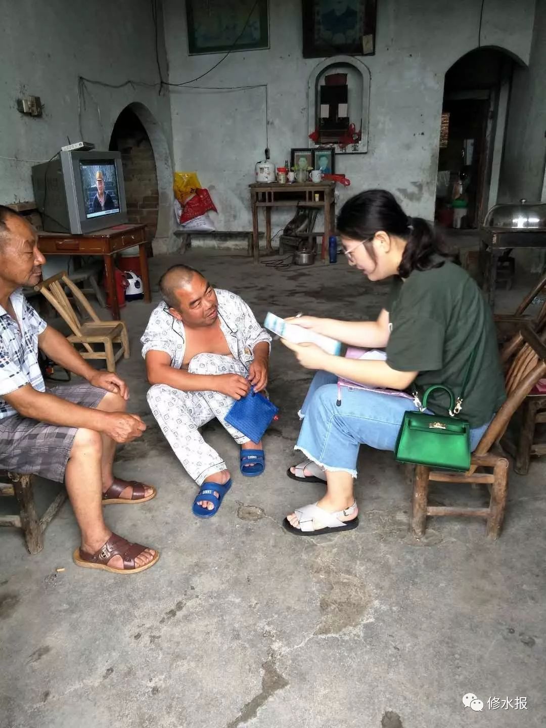 复原乡雅洋村第一书记吴应谱
